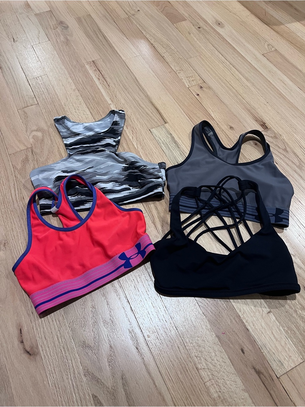 Women's Mixed-Color Sports Bra Lot — Black, Gray, Coral, Camo
